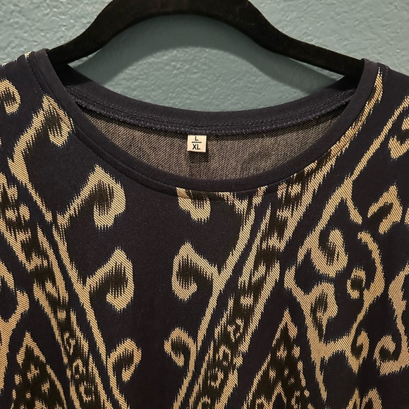 Unique Indonesian Batik Maxi Dress - Picture 3 of 3